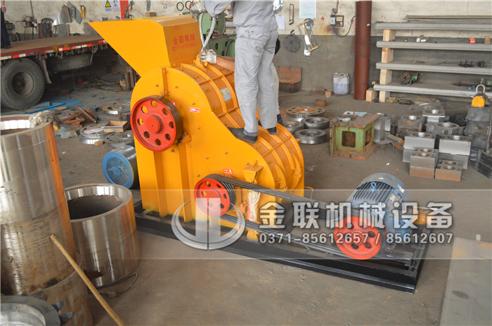 河南原煤破碎機(jī)哪個廠家價格低，可以選擇的型號多嗎？