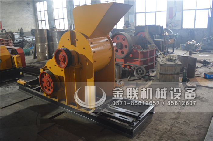 選購(gòu)碎煤機(jī)用哪種機(jī)械設(shè)備好，有哪些顯著的優(yōu)勢(shì)？