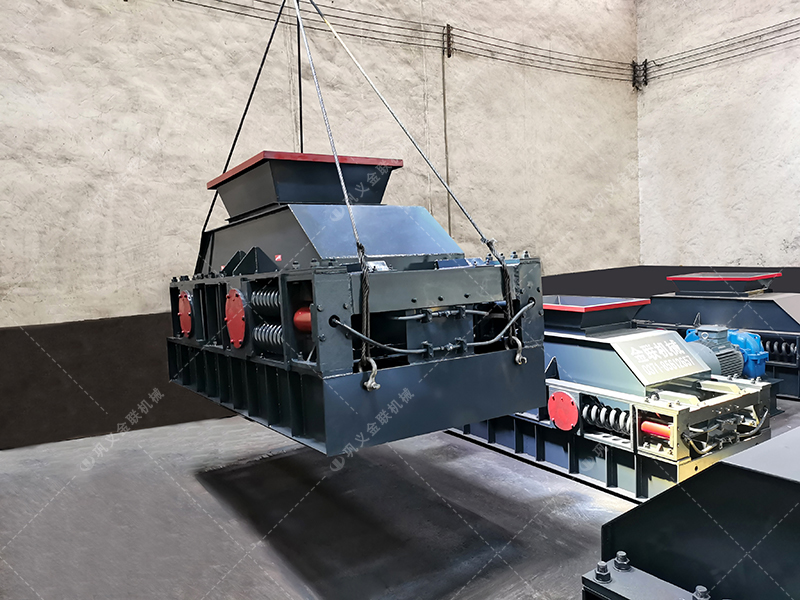2PG1000x700中型對輥破碎機(jī)發(fā)貨圖片
