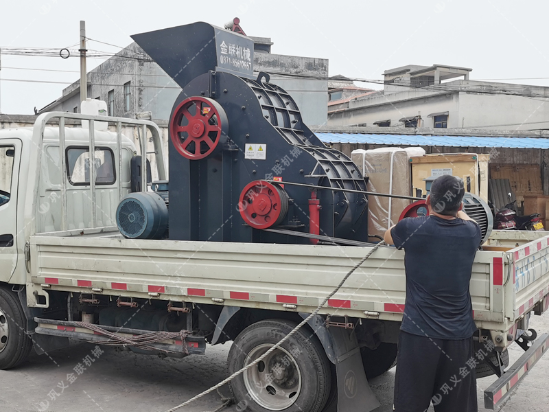 煤矸石粉碎機(jī)_煤矸石粉碎機(jī)價格|煤矸石破碎機(jī)設(shè)備|型號齊全,現(xiàn)貨發(fā)售